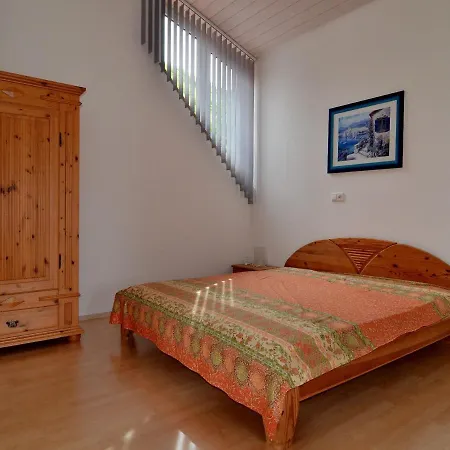 Ledergerber Lägenhet *